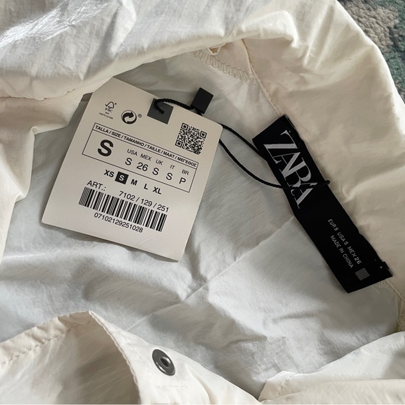 SOLD Zara Varsity Style Cropped Rain Jacket - Picture 3 of 4